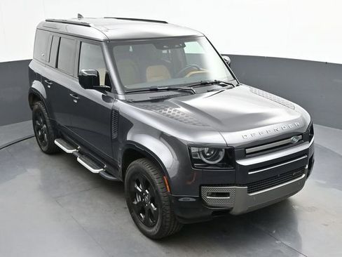 Used 2023 Land Rover Defender 110 X-Dynamic SE AWD/4WD image 18