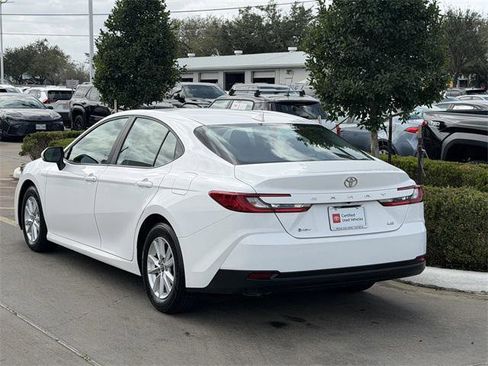 Certified 2025 Toyota Camry LE image 5