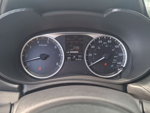 Certified 2025 Nissan Versa S w/ S Plus Package FWD image 12