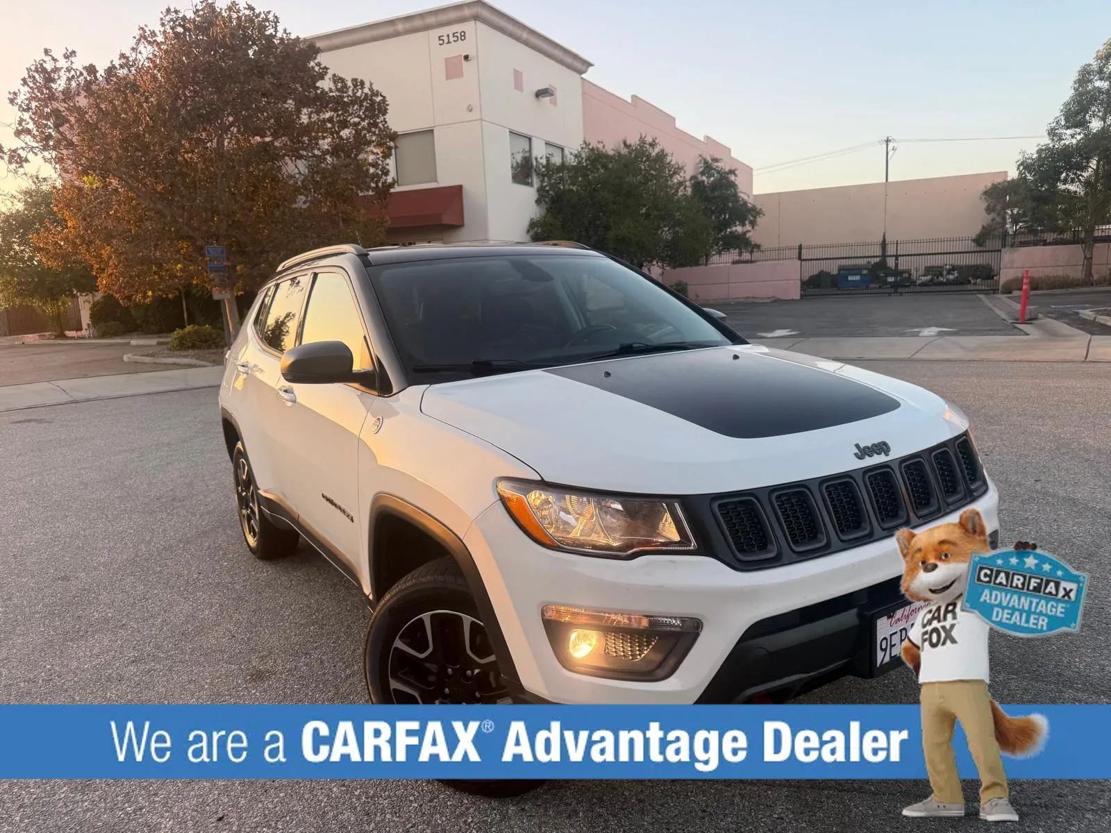 Used 2020 Jeep Compass Trailhawk AWD/4WD image 3