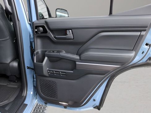 Used 2026 Toyota 4Runner TRD Off-Road Premium image 13