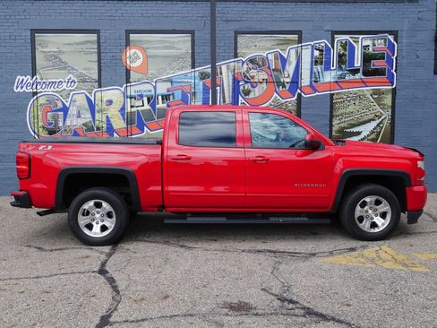 Used 2018 Chevrolet Silverado 1500 LT w/ All Star Edition AWD/4WD image 16