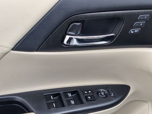 Used 2013 Honda Accord EX-L image 14