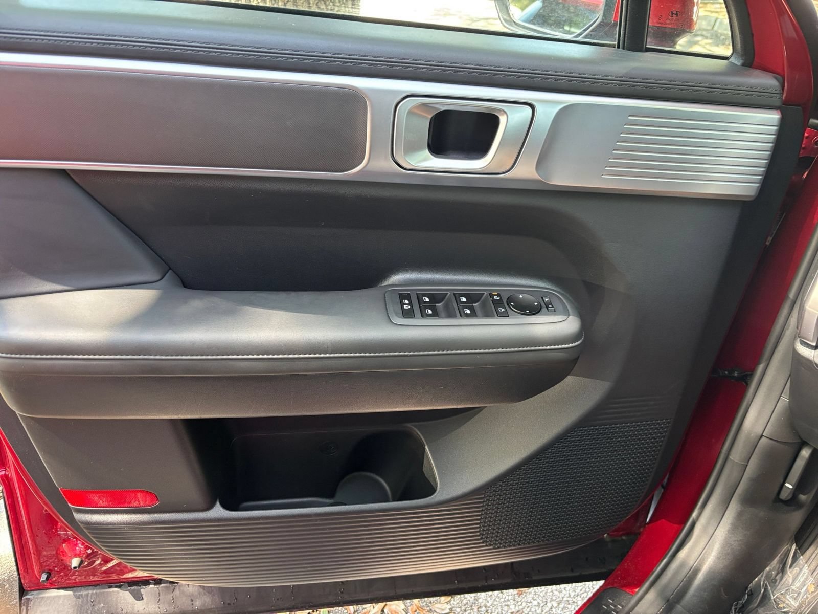 Used 2026 Hyundai Santa Fe SEL FWD image 18