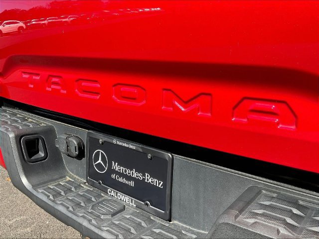 Used 2021 Toyota Tacoma SR AWD/4WD image 25
