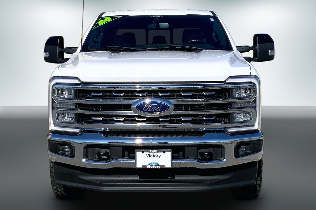 Used 2024 Ford F350 Lariat w/ Camper Package AWD/4WD image 3