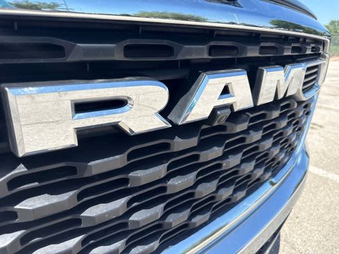 Used 2025 RAM 1500 Big Horn AWD/4WD image 9