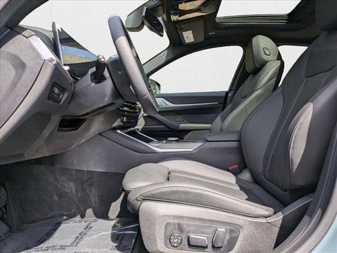 Used 2025 BMW i4 eDrive40 w/ Premium Package image 4