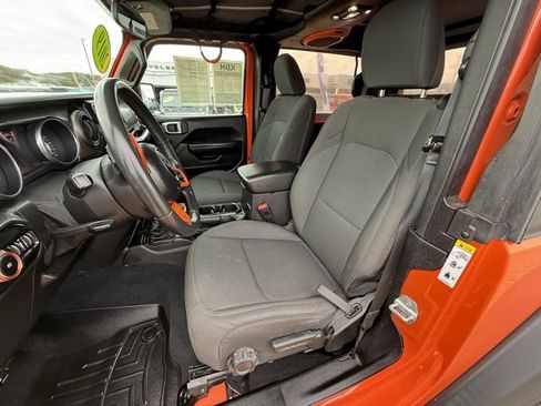 Used 2019 Jeep Wrangler Sport S image 10