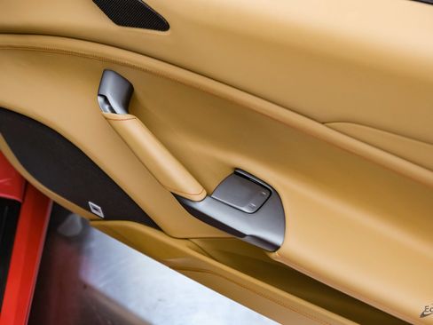 Used 2017 Ferrari 488 GTB RWD image 99