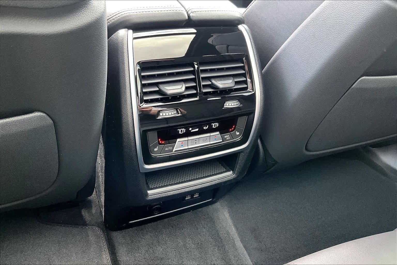 Used 2026 BMW X5 M60i AWD/4WD image 17