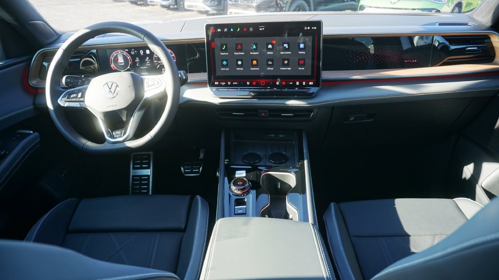 New 2027 Volkswagen Atlas SEL R-Line AWD/4WD image 15