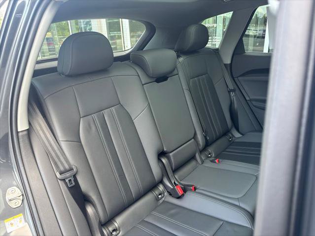 Certified 2025 Audi Q5 Premium w/ Convenience Package AWD/4WD image 13
