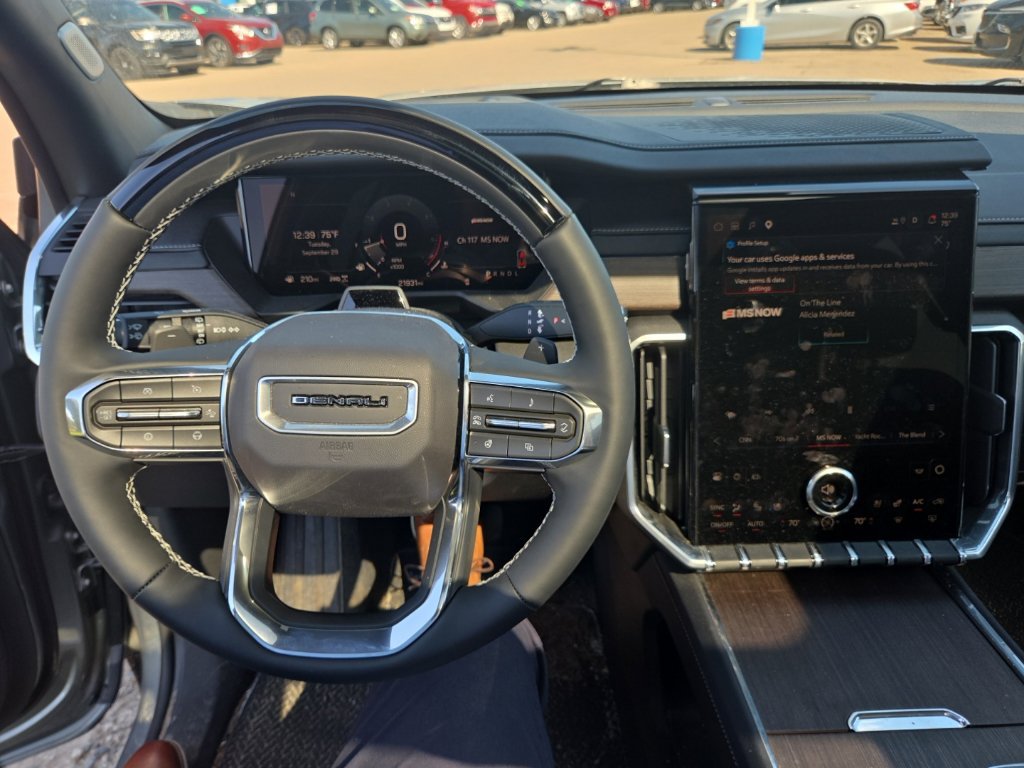 Used 2025 GMC Acadia Denali w/ Super Cruise Package AWD/4WD image 25