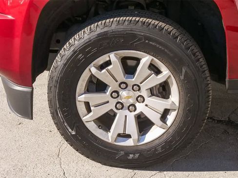 Used 2020 Chevrolet Colorado LT w/ Luxury Package image 5