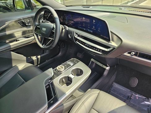 Certified 2024 Cadillac Lyriq Sport AWD/4WD image 10