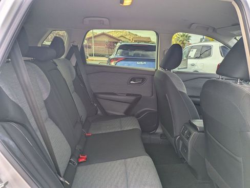 Used 2023 Nissan Rogue SV FWD image 29