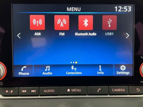 Used 2025 Nissan Sentra SV image 46