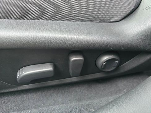 Used 2024 Subaru Crosstrek 2.0i Premium image 21