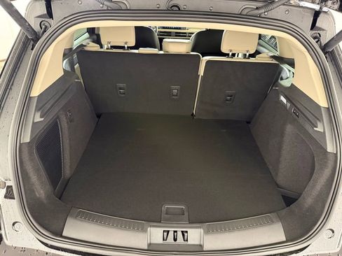 New 2026 Lincoln Corsair Premiere image 26