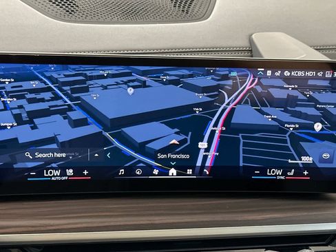 Used 2026 BMW X7 xDrive40i w/ M Sport Package image 19