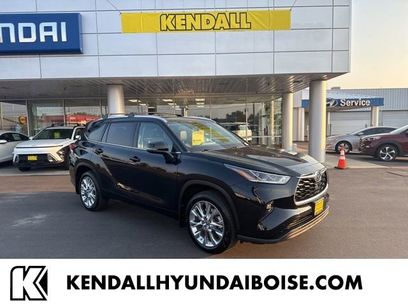 Used 2023 Toyota Highlander Limited