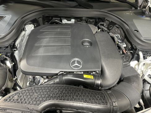 Used 2022 Mercedes-Benz GLC 300 4MATIC image 26