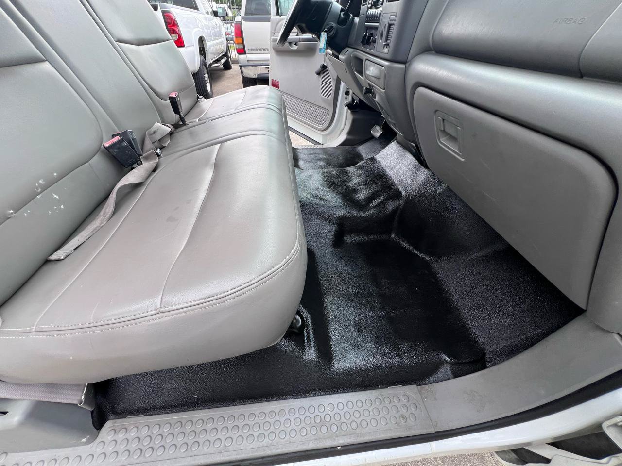 Used 2001 Ford F350 XL RWD image 70