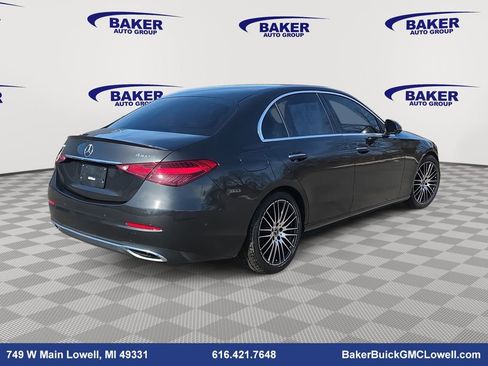 Used 2022 Mercedes-Benz C 300 4MATIC Sedan image 5