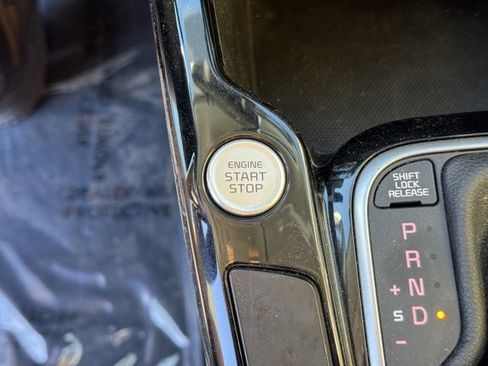 Certified 2022 Kia Soul S image 19