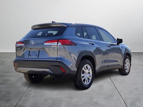 Used 2024 Toyota Corolla Cross L image 4