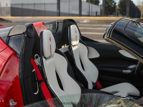 Used 2025 Ferrari SF90 Spider image 53