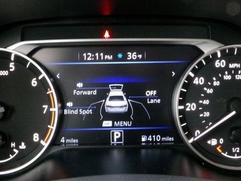 Used 2025 Nissan Altima 2.5 SR w/ SR Premium Package image 34