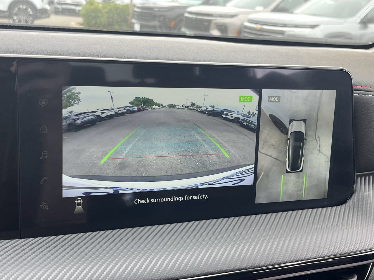 Used 2025 Nissan Kicks SR AWD/4WD image 13