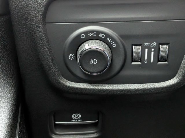 New 2027 Jeep Grand Cherokee Limited AWD/4WD image 26