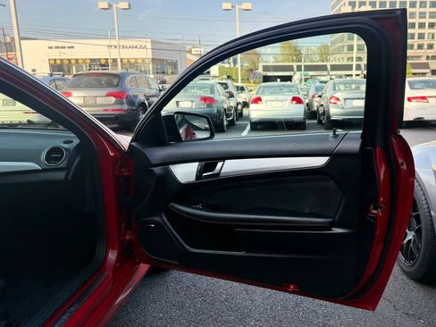 Used 2014 Mercedes-Benz C 250 Coupe image 25