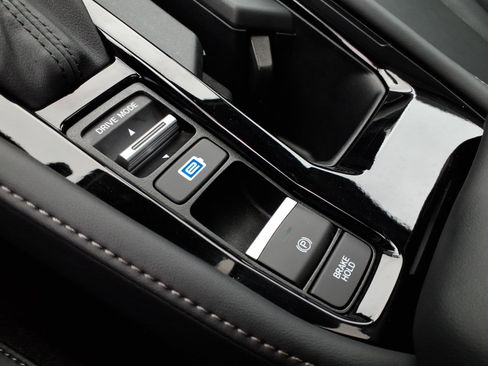 Certified 2024 Honda Accord Touring image 22