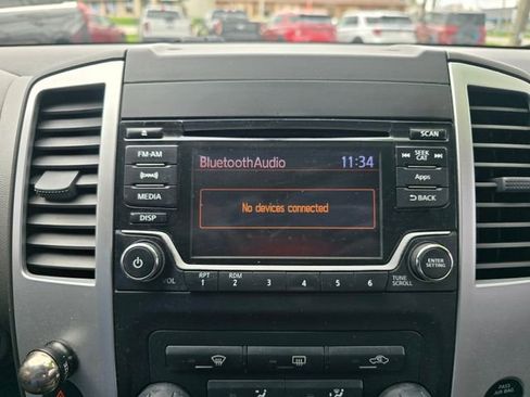 Used 2015 Nissan Xterra S image 17