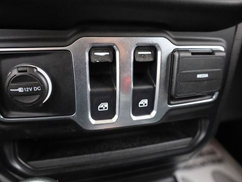 Used 2021 Jeep Wrangler Sport AWD/4WD image 38