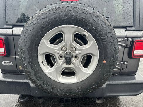 Used 2021 Jeep Wrangler Unlimited Sport image 7