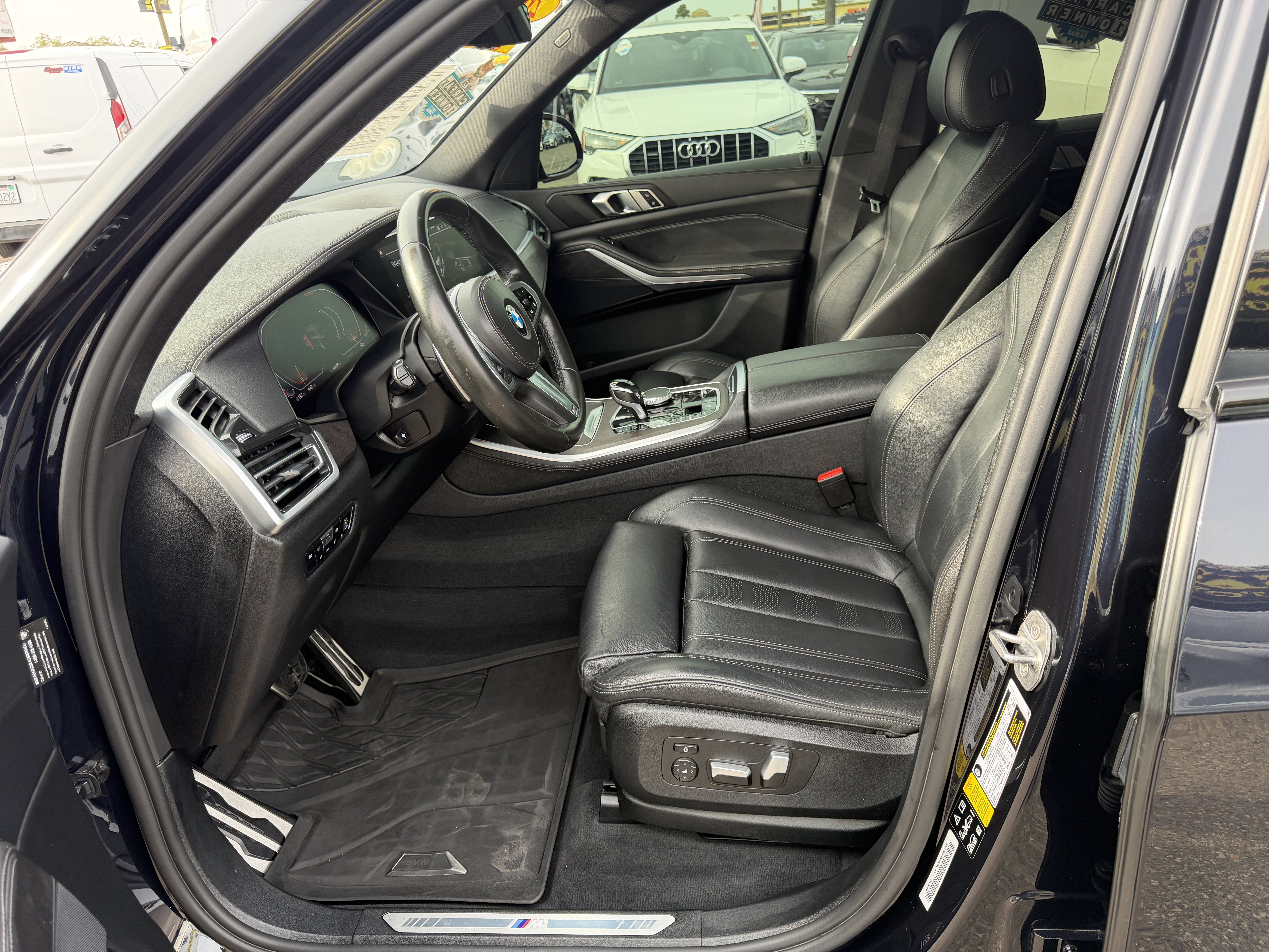 Used 2020 BMW X5 xDrive40i w/ M Sport Package AWD/4WD image 19