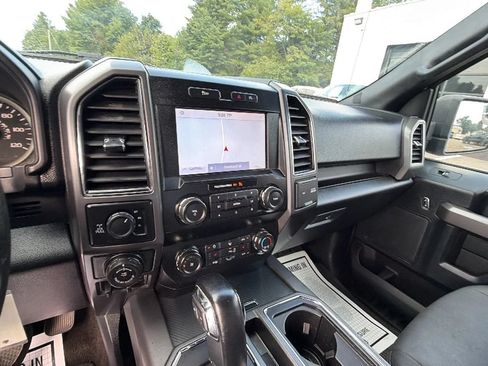 Used 2020 Ford F150 XLT w/ Equipment Group 302A Luxury AWD/4WD image 26