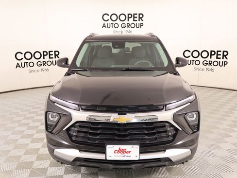 Used 2025 Chevrolet TrailBlazer LT AWD/4WD image 8