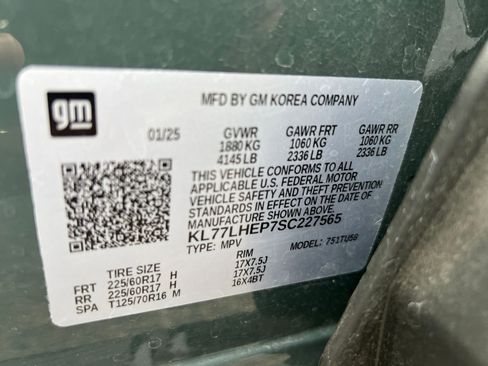 Used 2025 Chevrolet Trax LT image 27