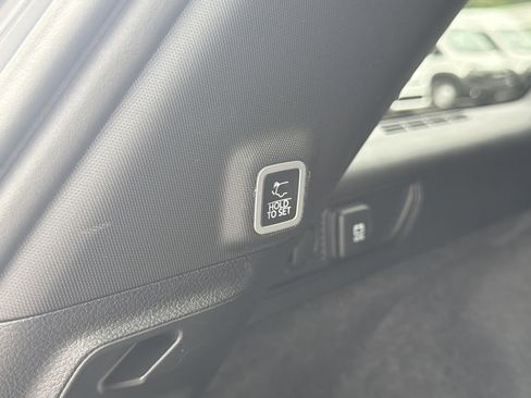 Used 2024 Jeep Grand Cherokee Summit AWD/4WD image 23