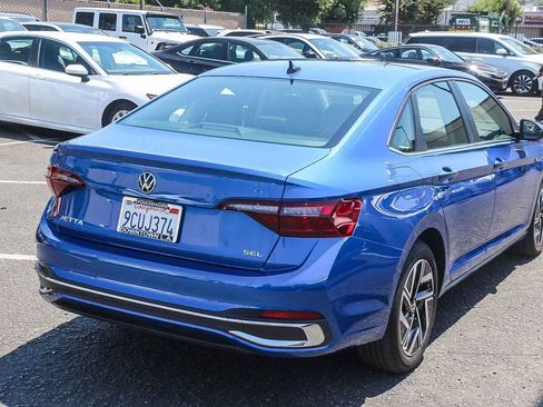 Used 2022 Volkswagen Jetta SEL FWD image 4