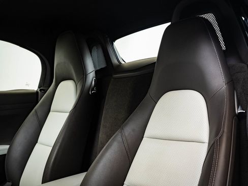 Used 2013 Porsche Boxster S image 23