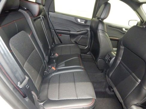 New 2025 Ford Escape ST-Line w/ Tech Pack #1 image 17