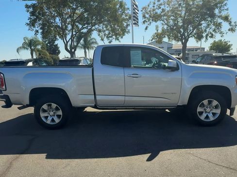 Used 2017 GMC Canyon SLE w/ SLE Convenience Package image 8