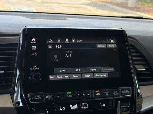 Certified 2024 Honda Odyssey Sport image 24